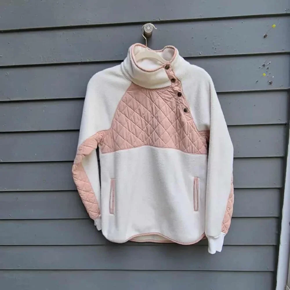 Abercrombie White Nude Pull over Fleece size Medium